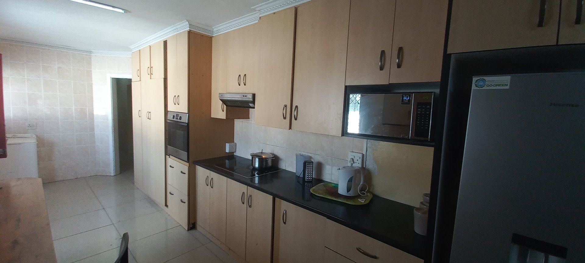 7 Prime 1,119m² Opportunity with Dual Rental Units