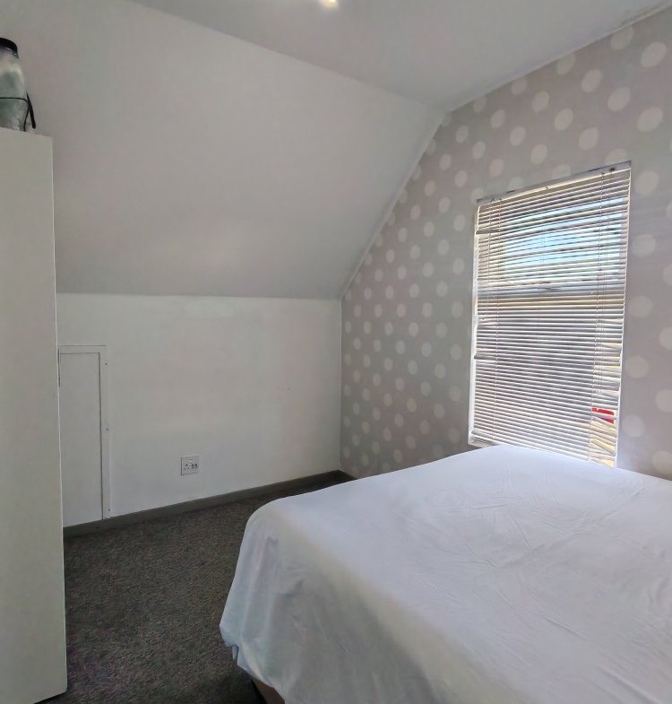 Beautiful, Neat and Modern townhouse for sale!!!