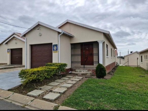 3 bedroom house for sale in Graceland