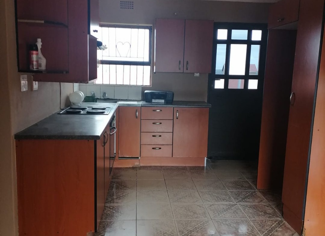 3 BEDROOM HOUSE FOR SALE IN BREIDBACH