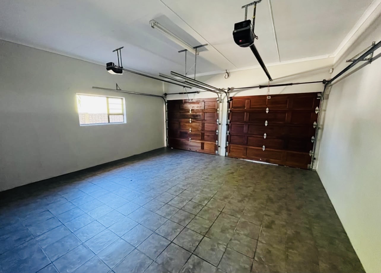 1c290eb5-e47d-4dc1-b111-bb24712bcaa0 Everything about this house feels relaxed, cozy and welcoming