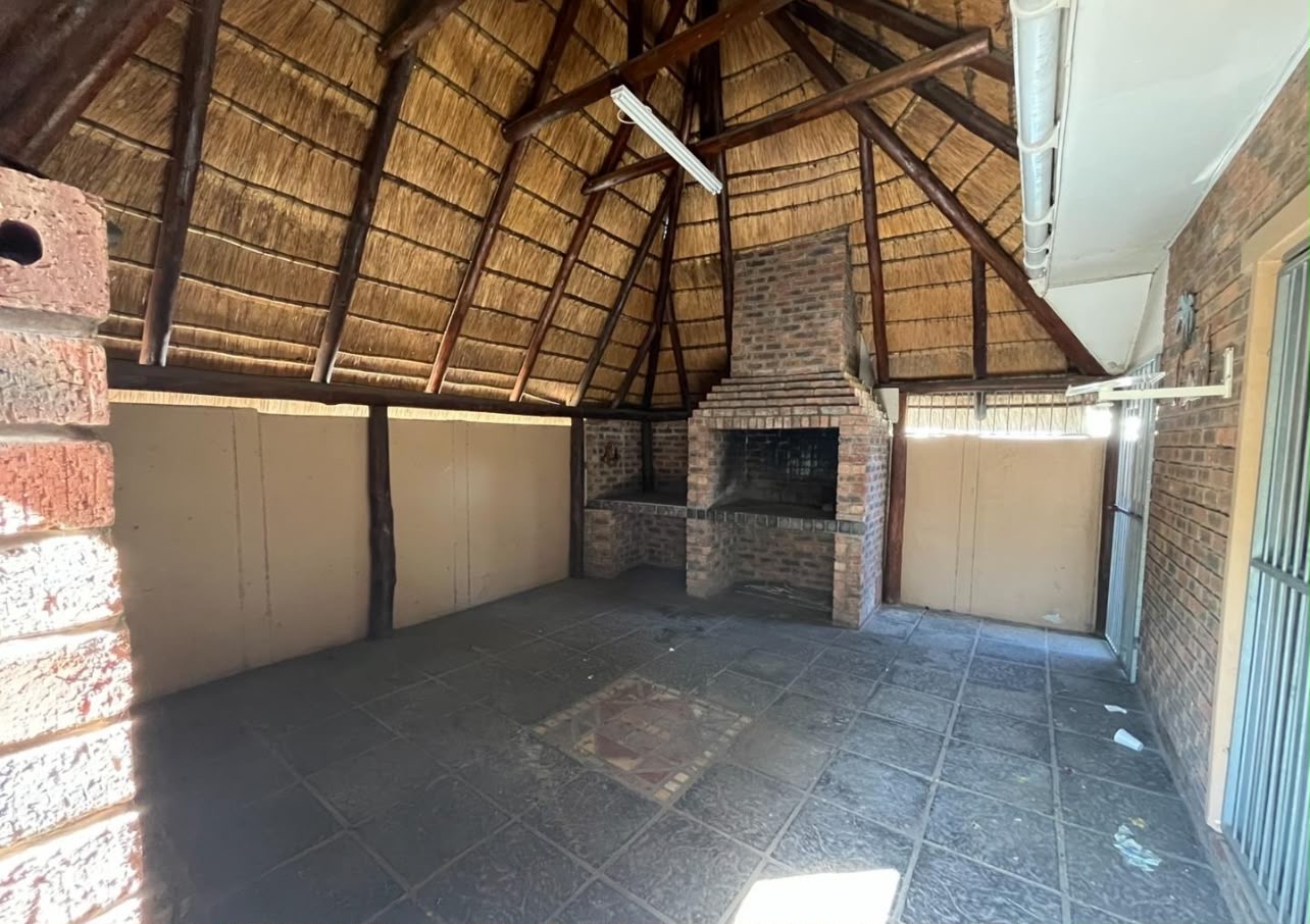 5fcf545f-514b-4f6f-a2ff-e618bc62a90d Everything about this house feels relaxed, cozy and welcoming