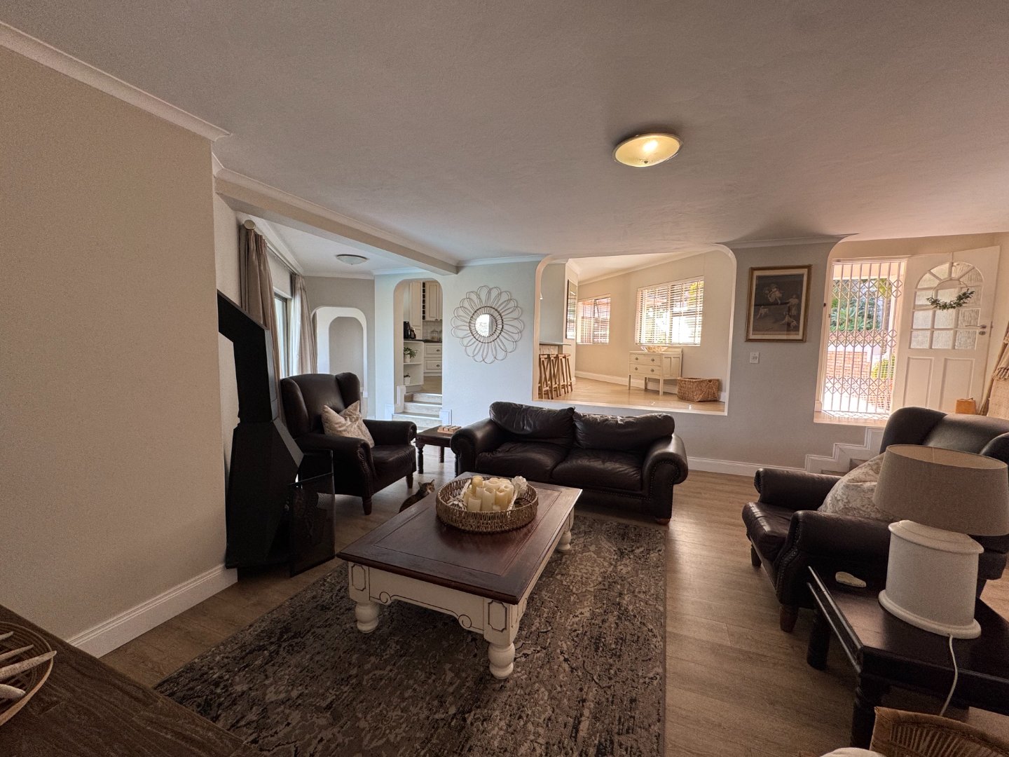14 Luxurious Beacon Bay Family Home with Pool