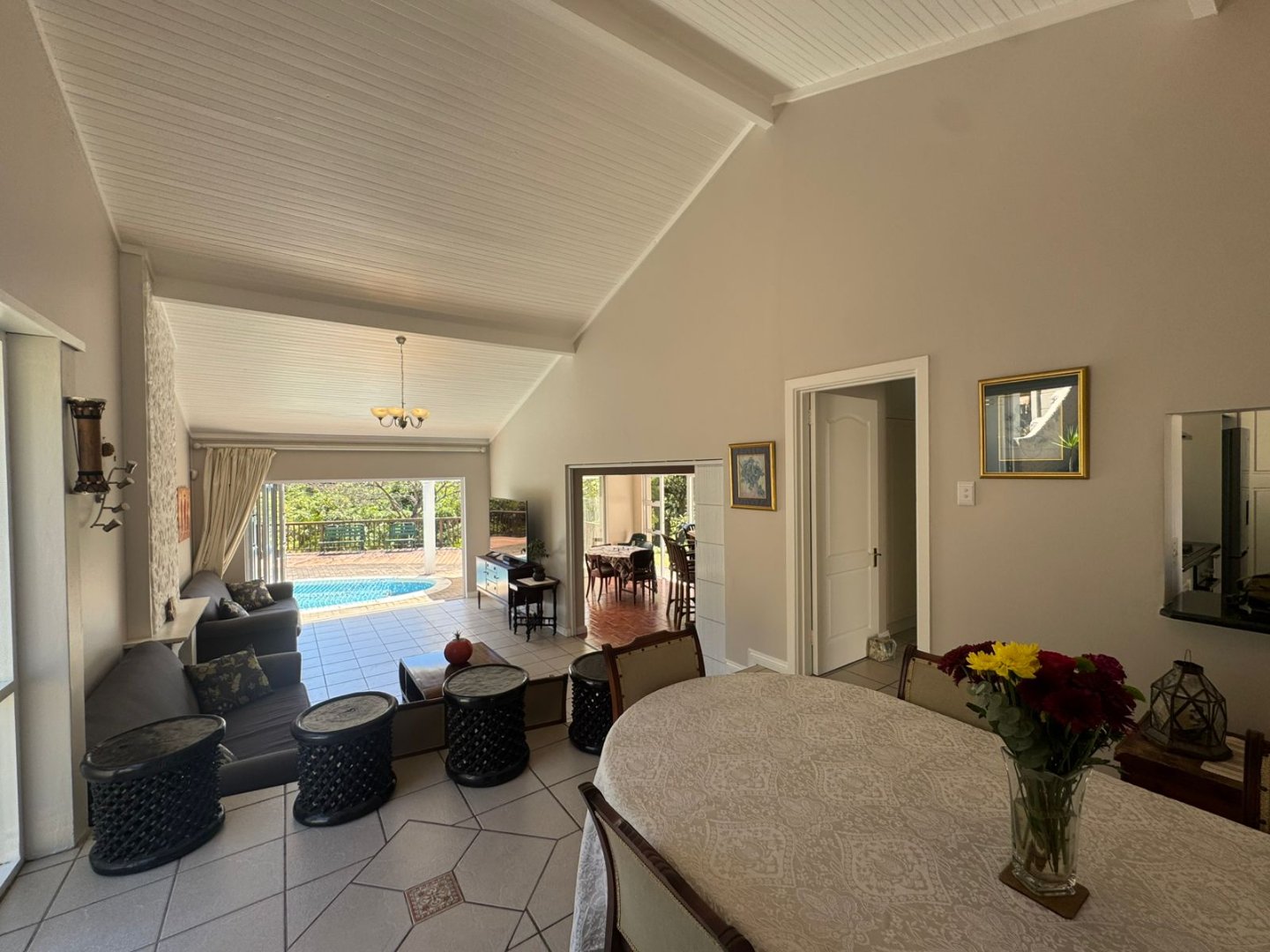 3 Family Home with Pool in Beacon Bay