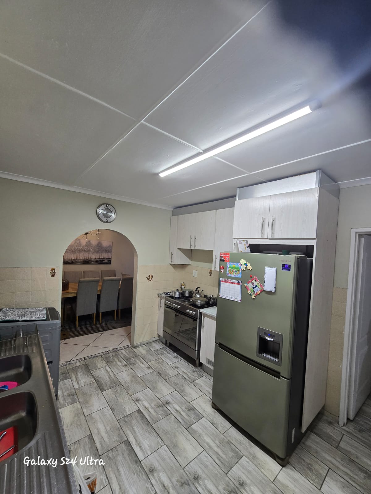IMG-20260717-WA0010 Spacious Family Home with Income-Generating Flatlet in Sought-After Saxilby, East London