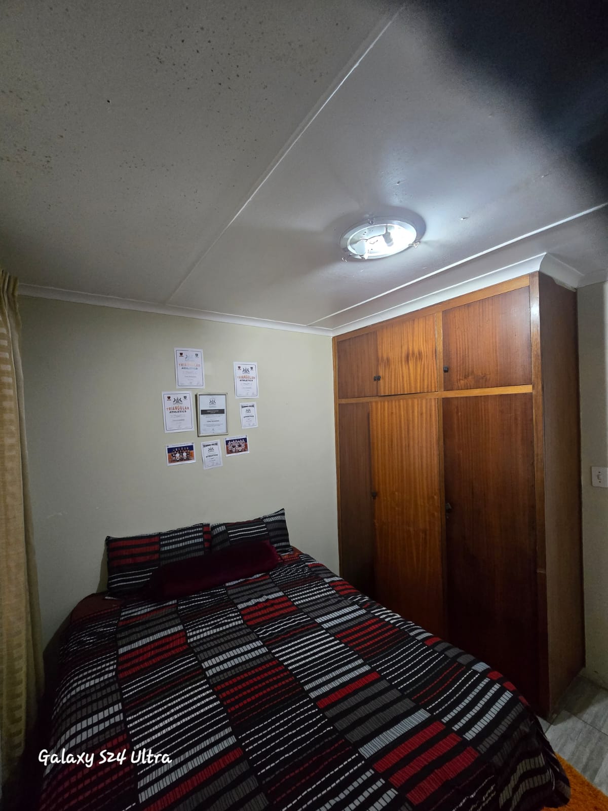 IMG-20260717-WA0011 Spacious Family Home with Income-Generating Flatlet in Sought-After Saxilby, East London