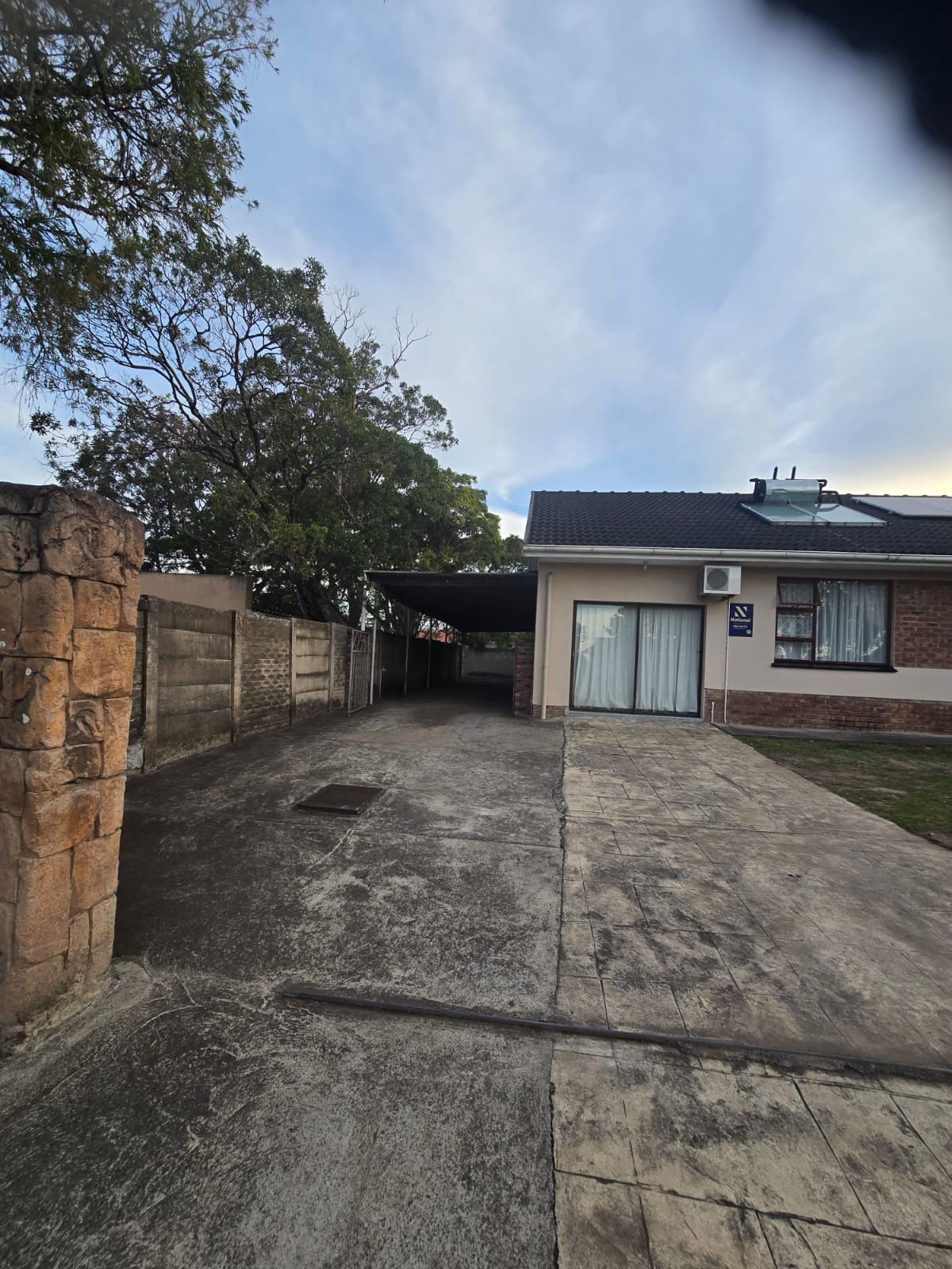IMG-20260717-WA0013 Spacious Family Home with Income-Generating Flatlet in Sought-After Saxilby, East London
