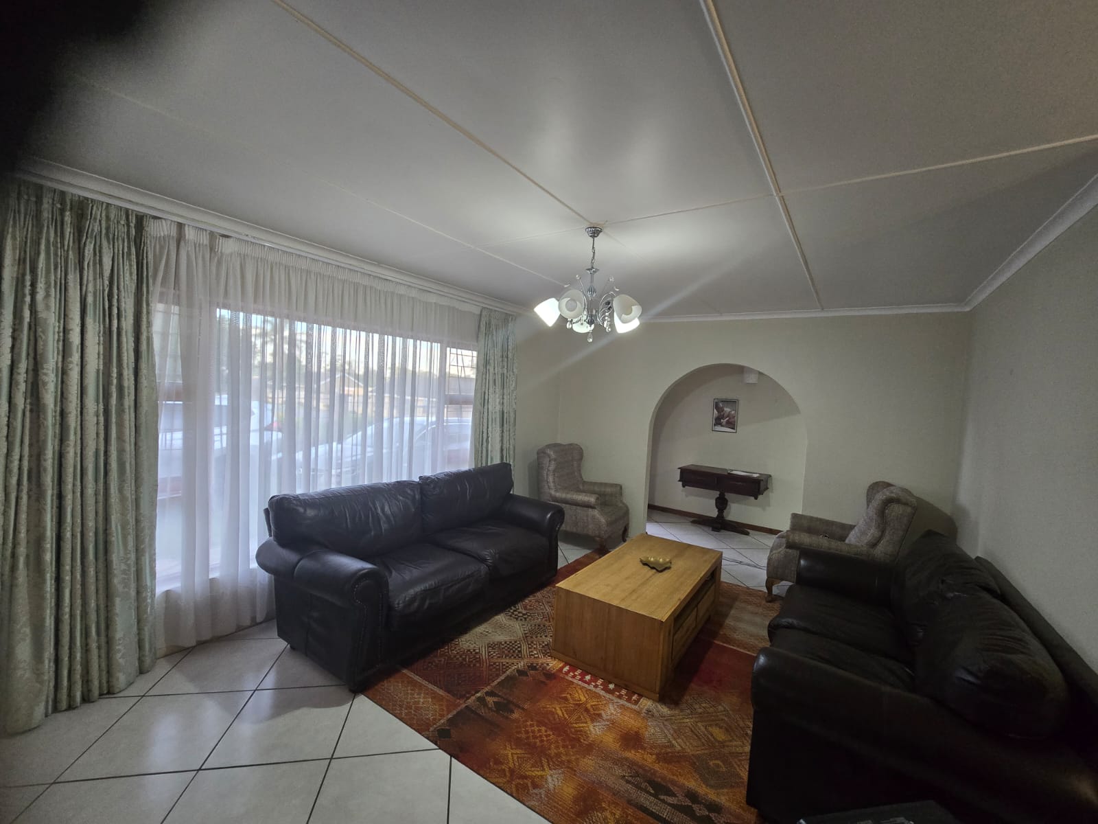 IMG-20260717-WA0023 Spacious Family Home with Income-Generating Flatlet in Sought-After Saxilby, East London