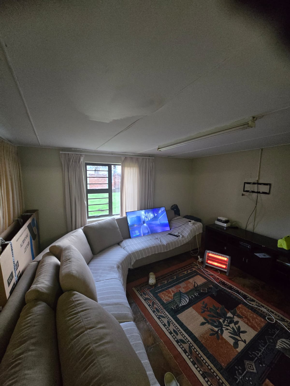 IMG-20260717-WA0025 Spacious Family Home with Income-Generating Flatlet in Sought-After Saxilby, East London