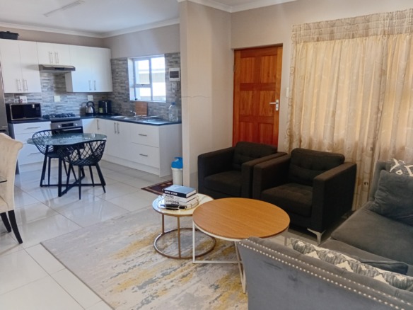 3-Bedroom Home Near the Beach