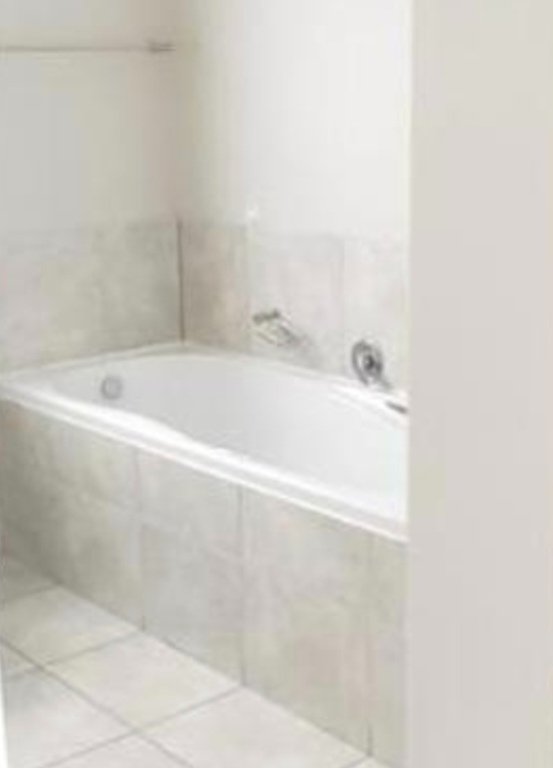 A charming 3-bedroom, 2-bathroom apartment available for rent in Kidds Beach