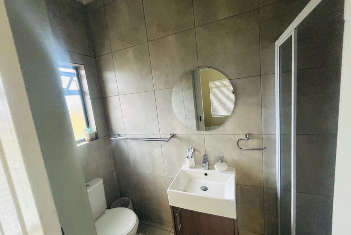 Modern 3-Bedroom Family Home in Secure Estate