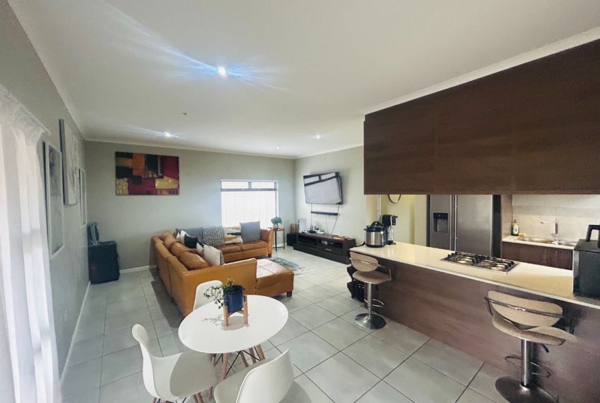 Modern 3-Bedroom Family Home in Secure Estate