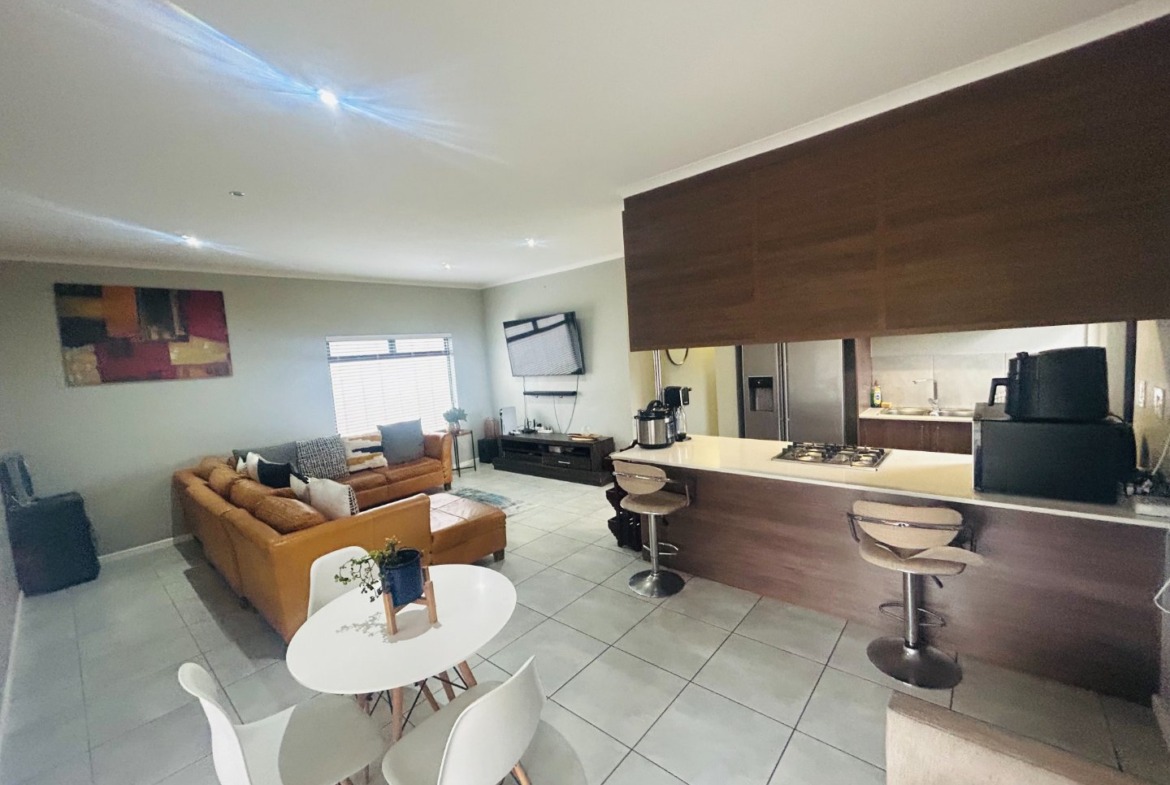 Modern 3-Bedroom Family Home in Secure Estate