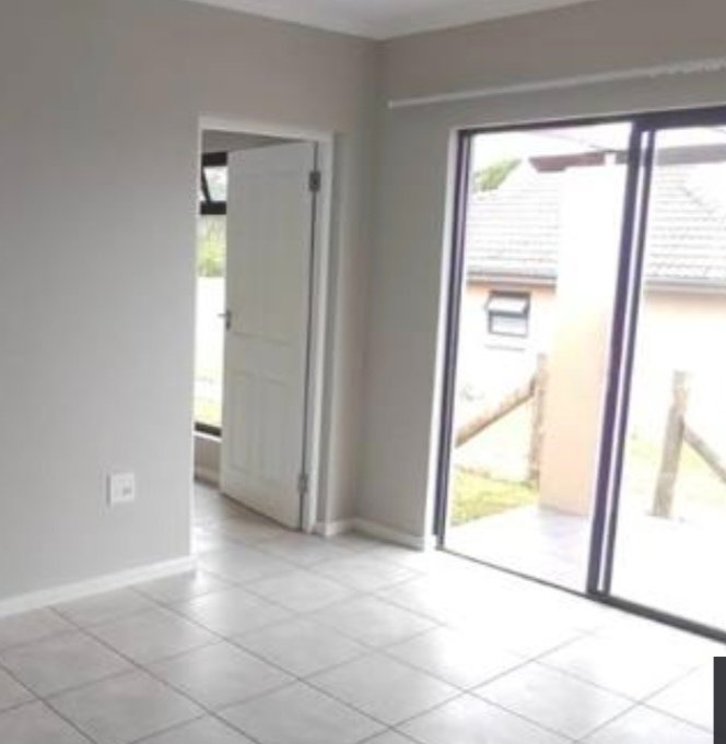 A charming 3-bedroom, 2-bathroom apartment available for rent in Kidds Beach