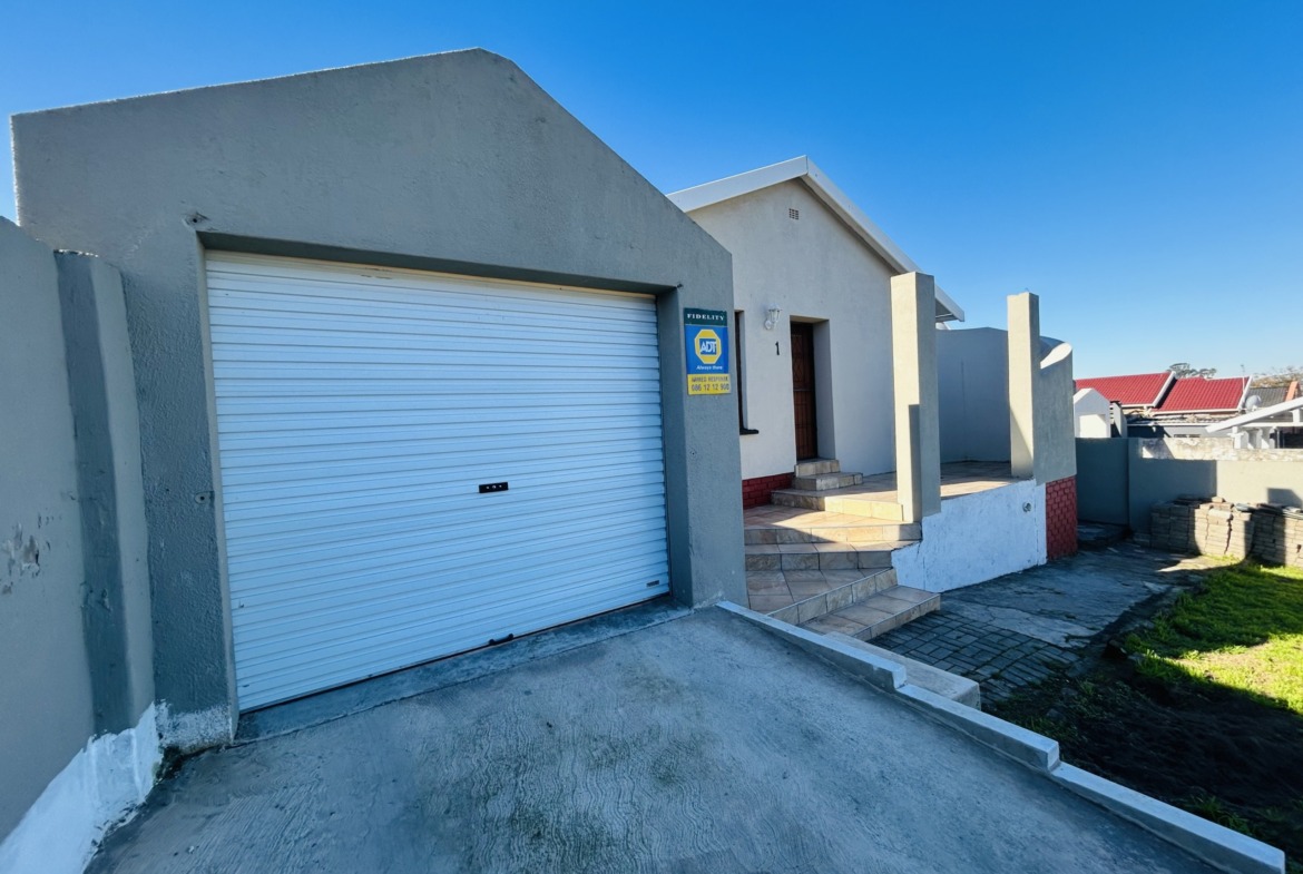 Charming Family Home in the Heart of Amalinda