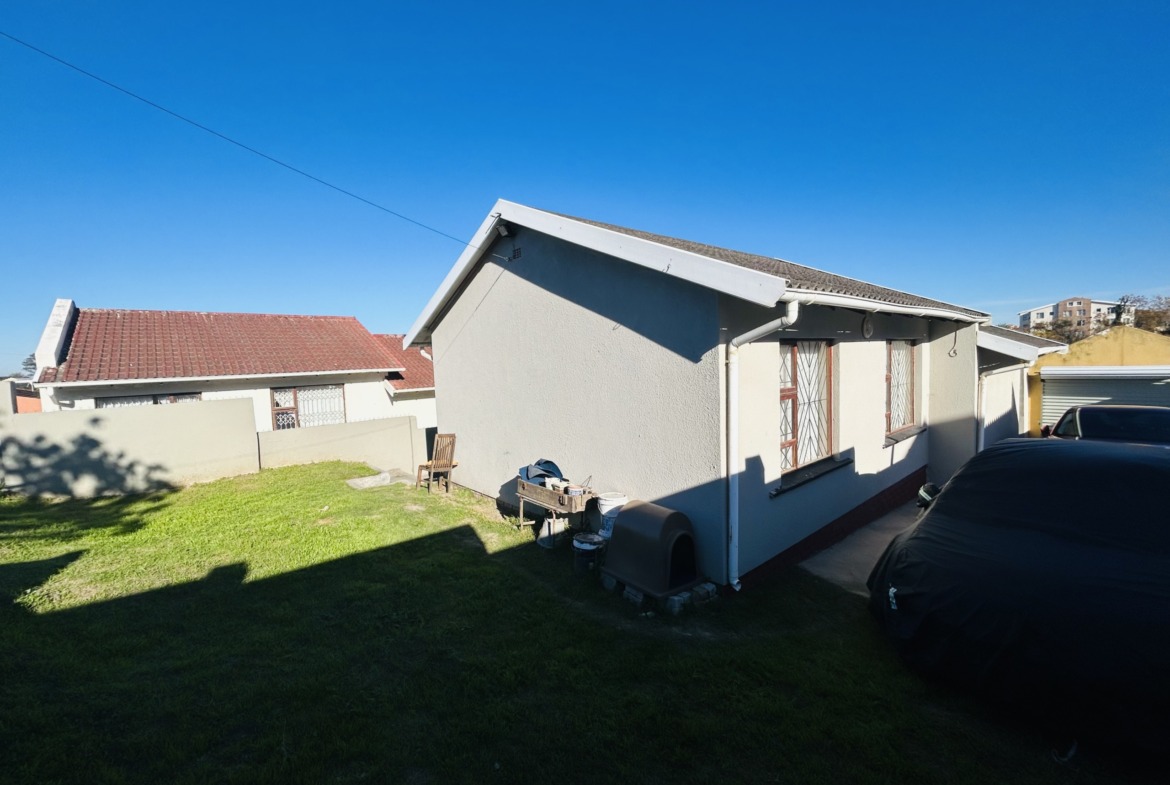 Charming Family Home in the Heart of Amalinda