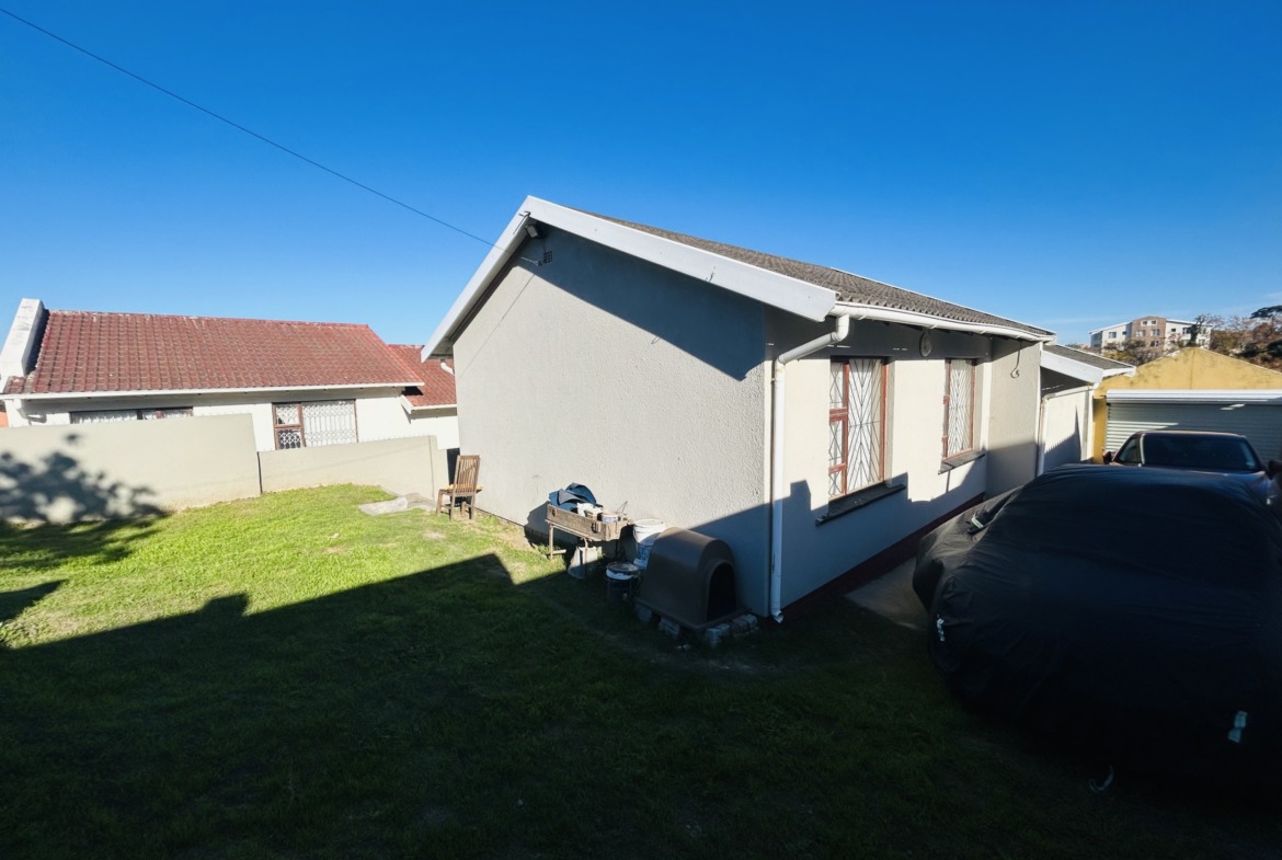 Charming Family Home in the Heart of Amalinda