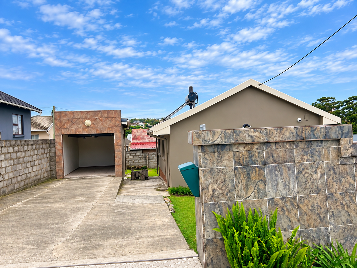 Charming 3-Bedroom Family Home with Modern Features & Security