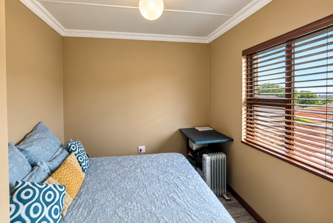 Charming 3-Bedroom Family Home with Modern Features & Security