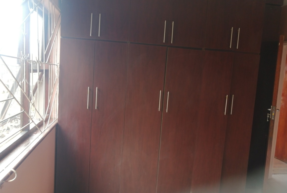 3 BEDROOM HOUSE FOR GRABS IN GOMPO TOWN