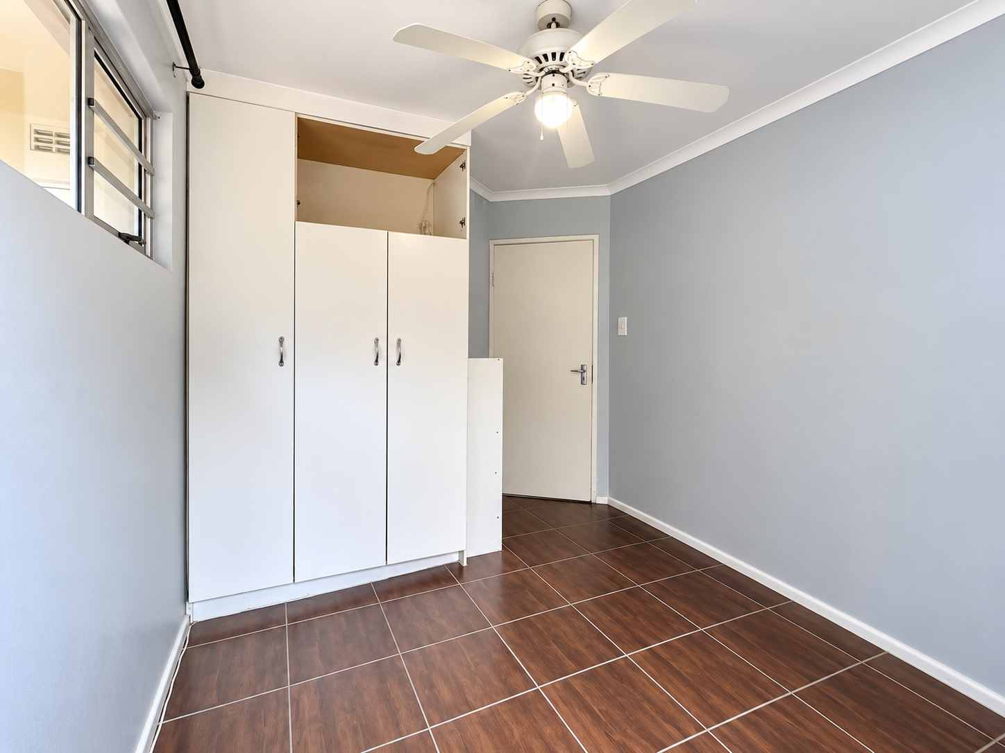 3-Bedroom Apartment for Sale in Selborne Green – Gated Complex