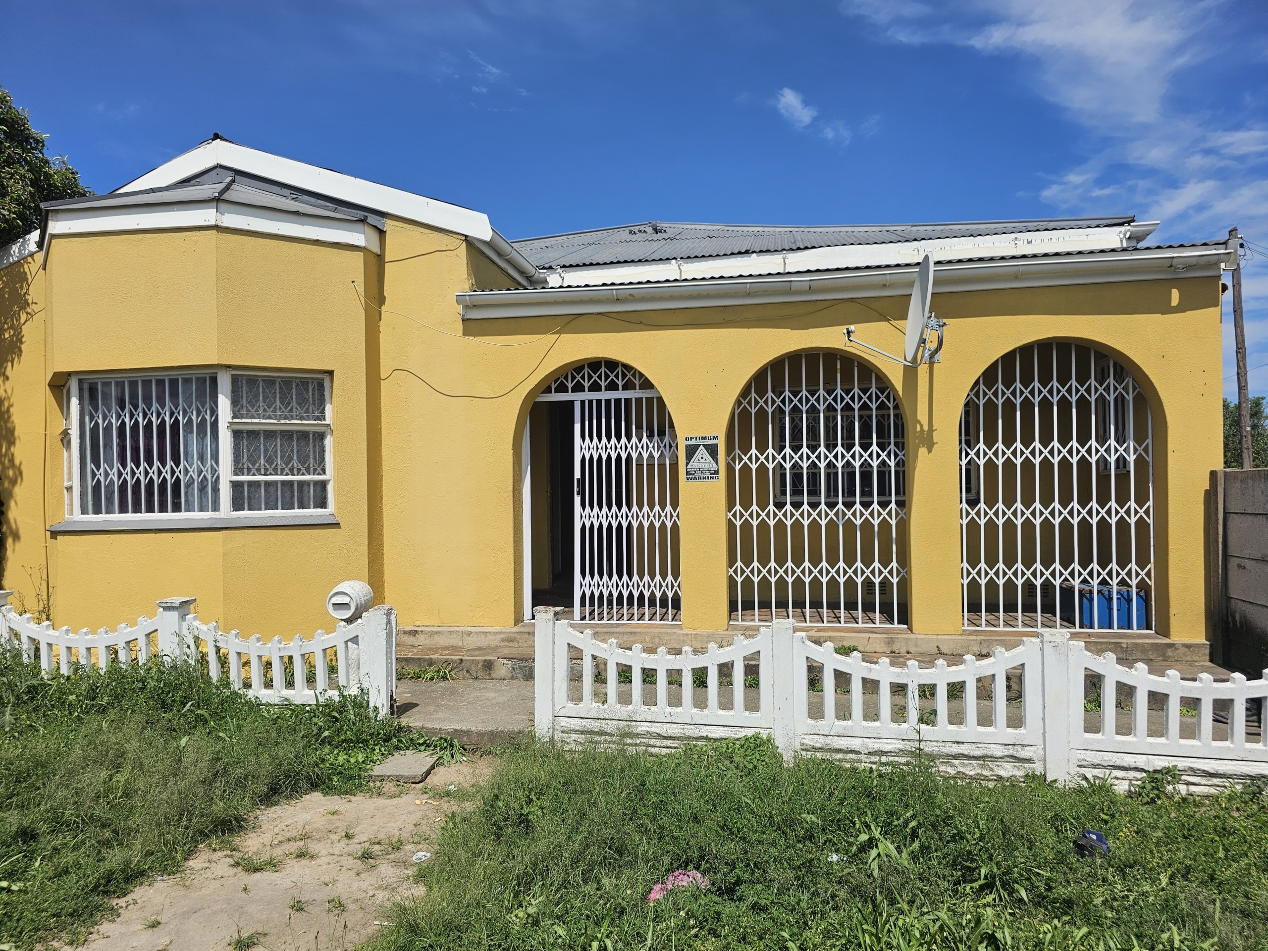 20261012_125842 Excellent Investment Opportunity – Spacious 10-Bedroom House