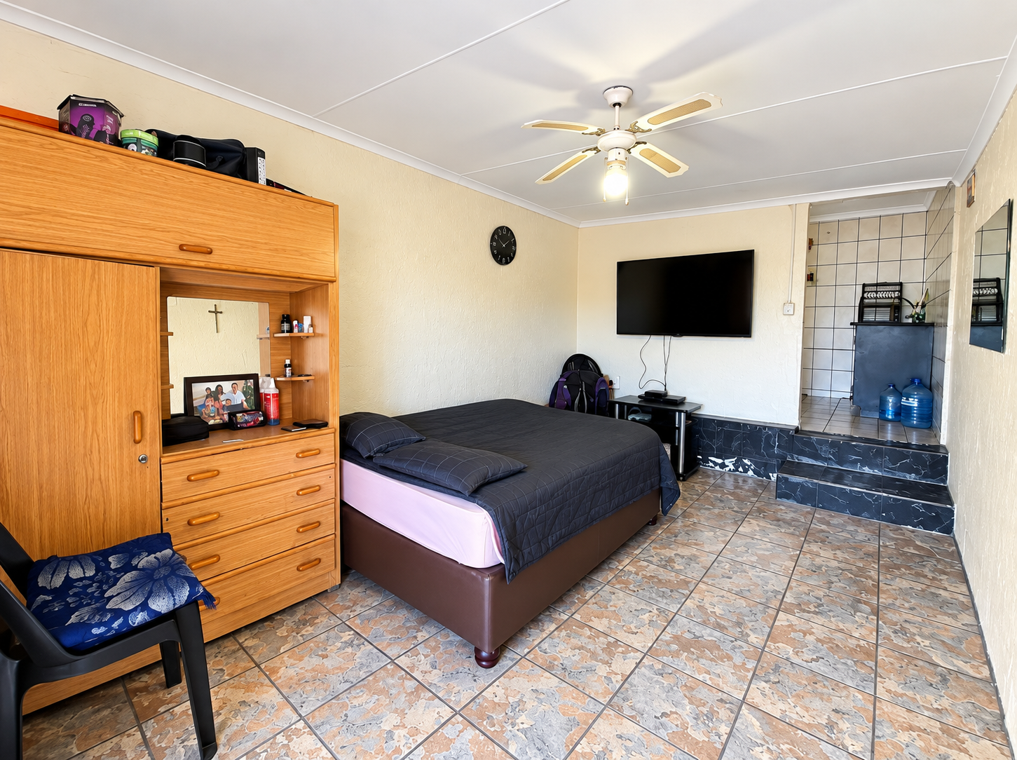 Charming 3-Bedroom Home with an Attached Flatlet – Perfect for Family Living and Additional Income!
