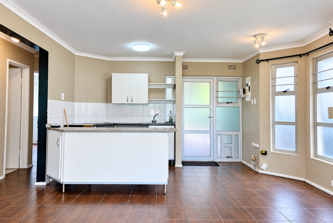 3-Bedroom Apartment for Sale in Selborne Green – Gated Complex