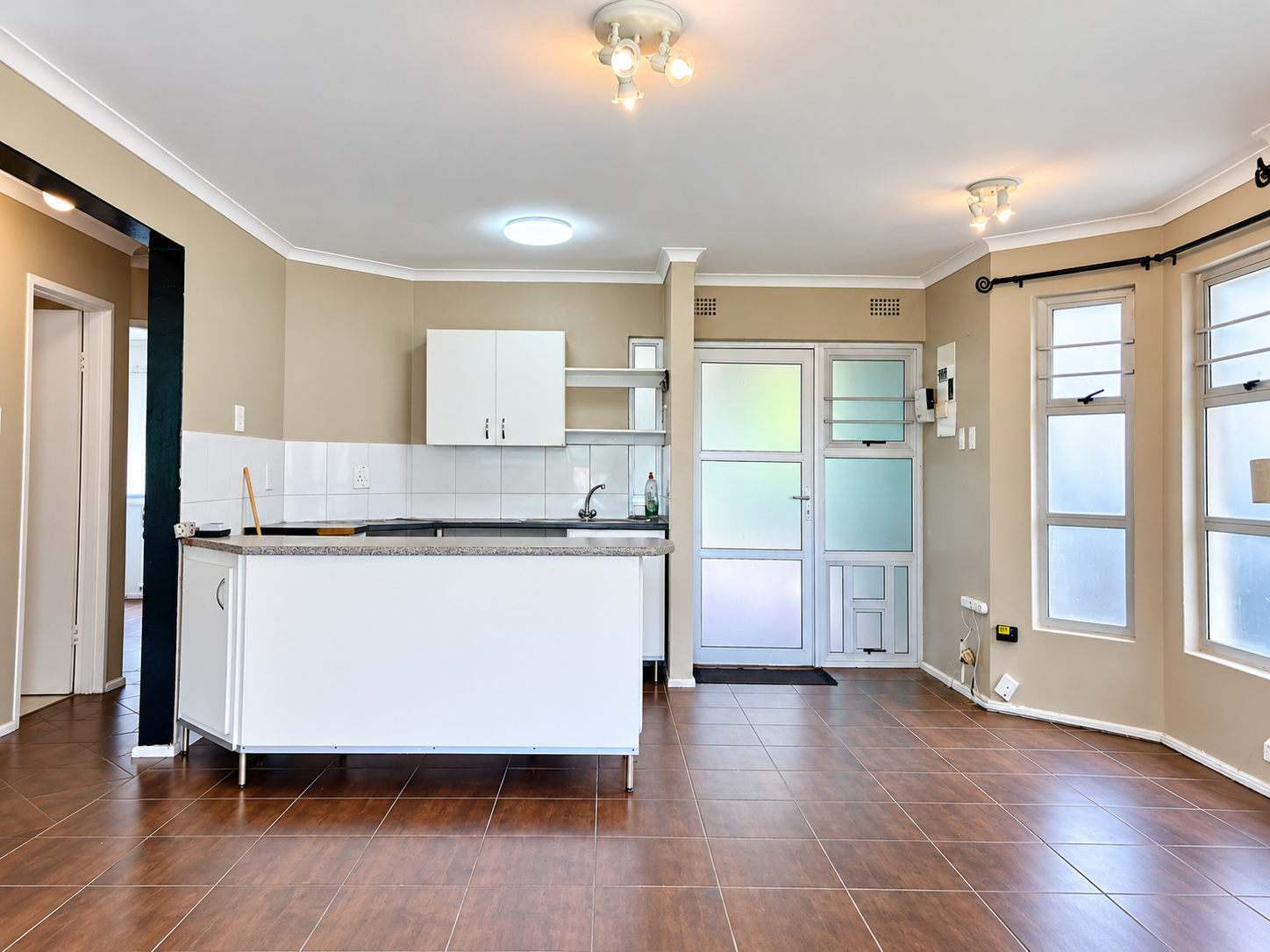 3-Bedroom Apartment for Sale in Selborne Green – Gated Complex