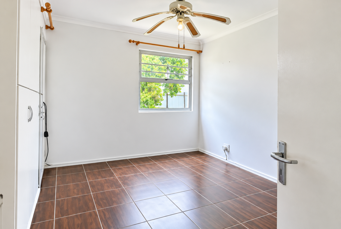 3-Bedroom Apartment for Sale in Selborne Green – Gated Complex
