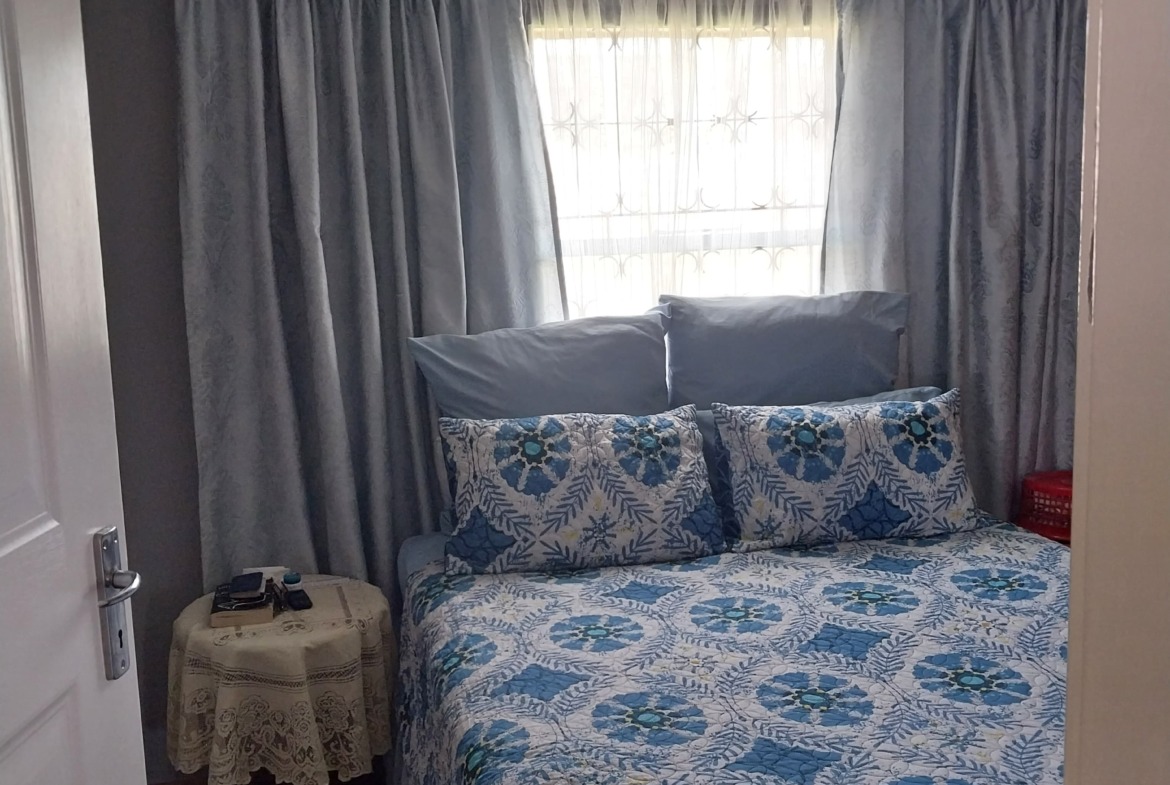 3 BEDROOM HOUSE IN BUFFALO FLATS (VERGENOEG)