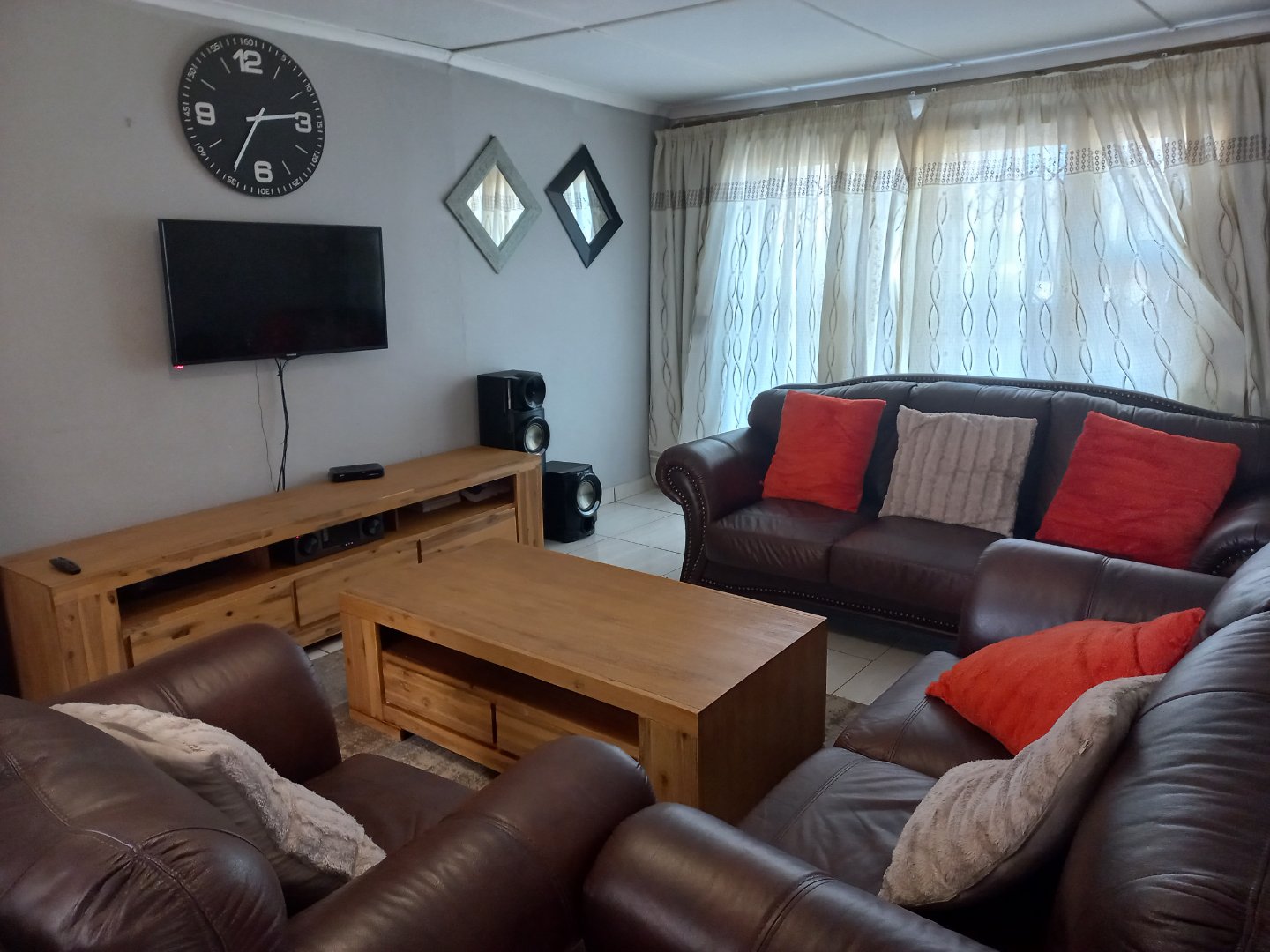 9 3-Bedroom Home for Sale in Haven Hills