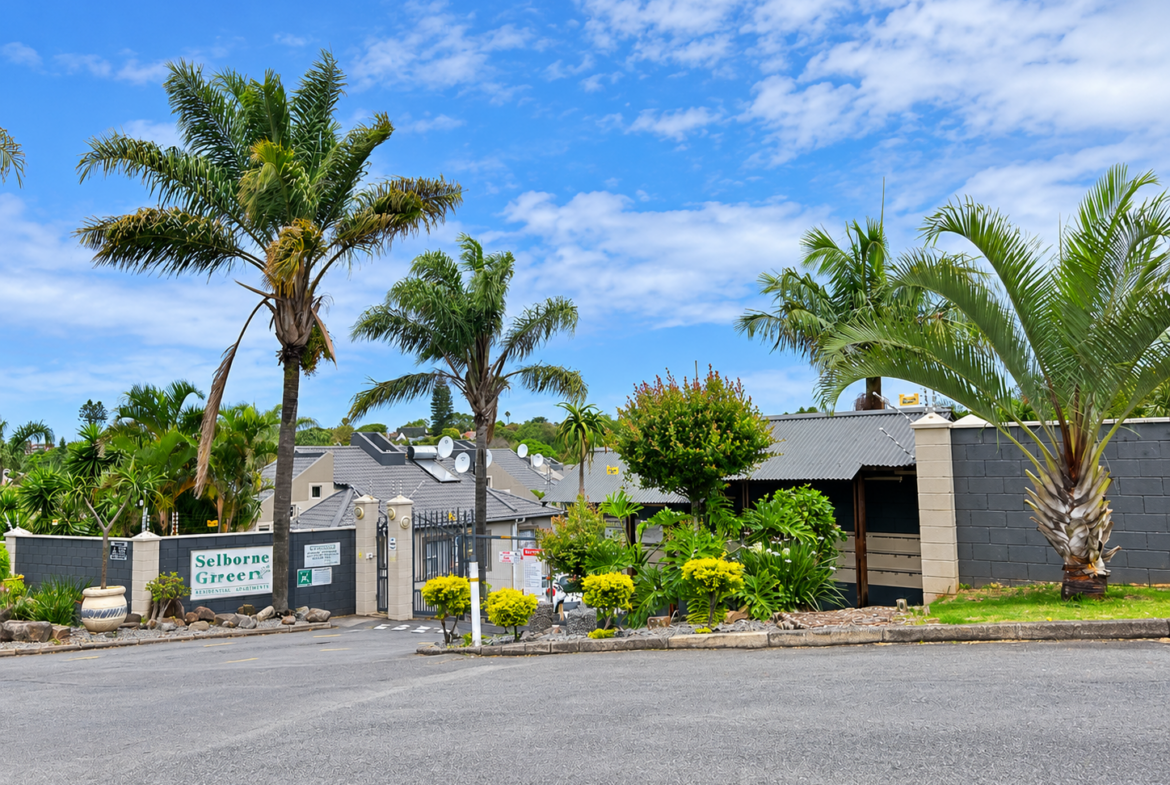 3-Bedroom Apartment for Sale in Selborne Green – Gated Complex