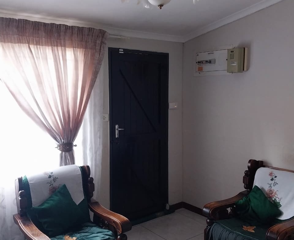 3 BEDROOM HOUSE IN BUFFALO FLATS (VERGENOEG)