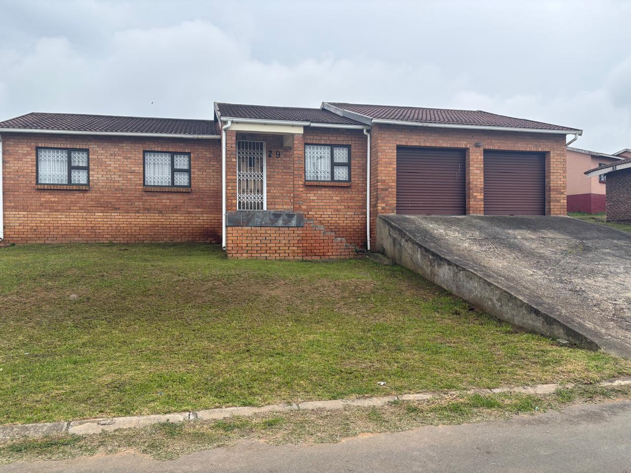 IMG-20261003-WA0035 Charming 3-Bedroom Home for Sale in Clubview, Qonce