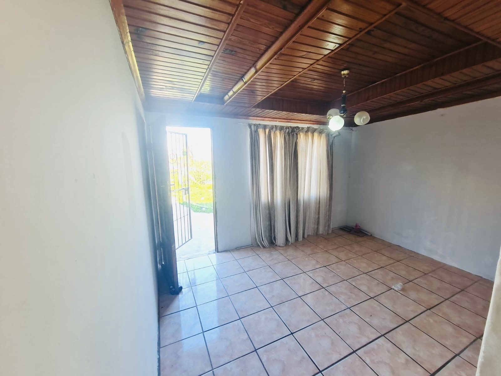 ad616b0d-40f1-4e75-a329-8dd00d567f9f Two-Bedroom Home in Mdantsane NU14
